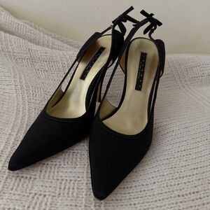 Vero Cuoio Black Women's Pointed Heels